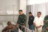 Dandim Manggarai Barat jenguk korban dugaan pemukulan TNI