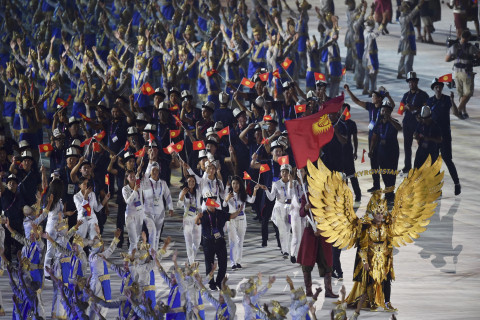 DEFILE KONTINGEN KYRGYZSTAN