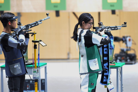 MENEMBAK - FINAL BEREGU CAMPURAN 10 METER AIR RIFFLE