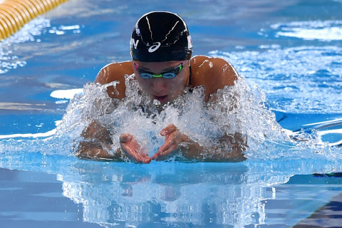 PENYISIHAN RENANG 100 METER DADA PUTRI