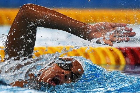 RENANG PENYISIHAN GAYA BEBAS PUTRI 1500 M