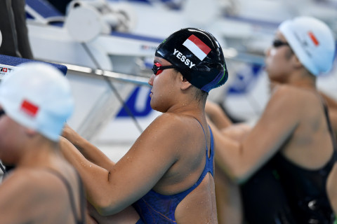 RENANG PENYISIHAN GAYA PUNGGUNG PUTRI 200 M