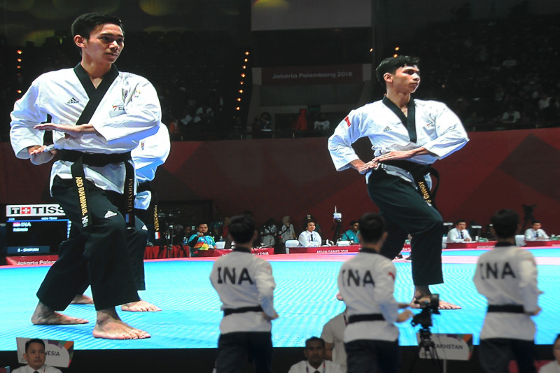 Tim taekwondo putra Indonesia