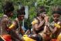 Peneliti Jerman Terkesan Kehidupan Suku di Papua
