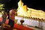 Umat Buddha Berdoa untuk Keselamatan Dunia