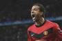 Rooney Pergi, Nani Hibur United